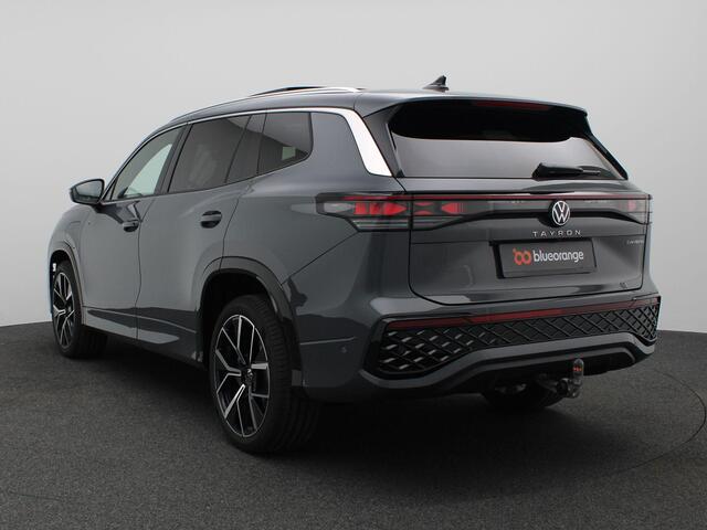 Volkswagen Tayron 1.5 eHybrid R-Line Edition 272PK DSG Pano-Schuifdak, Trekhaak, 20" LM Velgen, Navi via Apple Carplay/Android Auto, Keyless, Side Assist, Elektr. Achterklep, Stoel-stuurverwarming