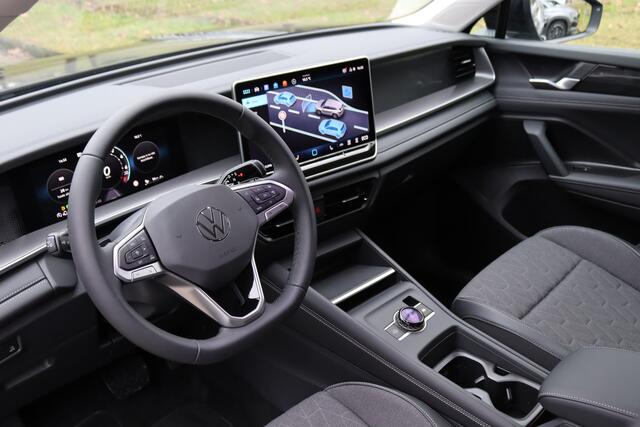 Volkswagen Tayron 1.5 eHybrid 204PK Edition IQ.Light/Keyless/Camera/DCC/Winterpakket/Elek. klep/Dodehoek/DAB+