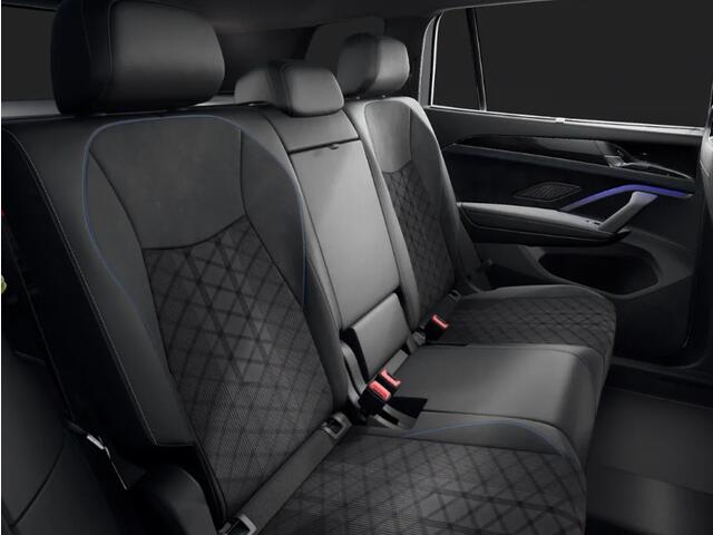 Volkswagen Tayron R-Line 1.5 eHybrid 204 PK 6 versn. DSG · Achteruitrijcamera · Draadloze telefoonverbinding · Black style pakket ·