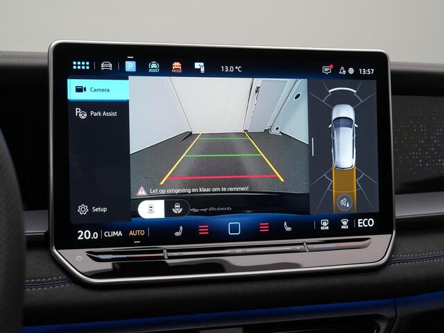 Volkswagen Tayron 1.5 eHybrid 272 pk R-Line Edition | Panoramadak | Adaptief onderstel | Stuur-/achterbankverwarming | Achteruitrijcamera | Navigatie