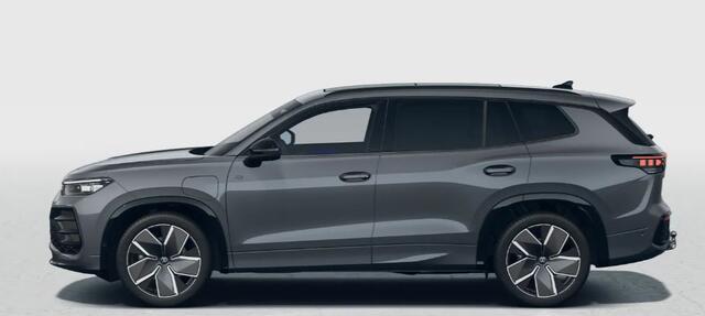 Volkswagen Tayron 1.5 eHybrid 204PK DSG R-Line Edition / Black Style / Trekhaak / Panoramadak / 20'' LMV / VW