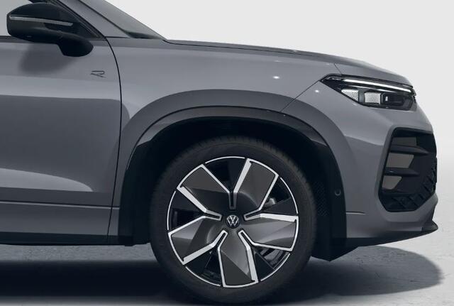 Volkswagen Tayron 1.5 eHybrid 204PK DSG R-Line Edition / Black Style / Trekhaak / Panoramadak / 20'' LMV / VW