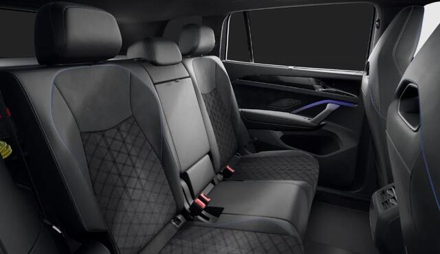 Volkswagen Tayron 1.5 eHybrid 204PK DSG R-Line Edition / Black Style / Trekhaak / Panoramadak / 20'' LMV / VW