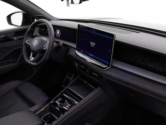 Volkswagen Tayron 1.5 eHybrid 272pk DSG R-Line Edition · Trekhaak · Panoramadak · Leder · Harman Kardon sound · Elektrische stoelen · 360 gr. Camera · Apple/Android Car Play · Head-Up Display · Garantie t/m 23-11-2029 of 100.000km