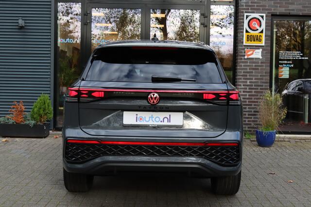 Volkswagen Tayron 1.5 eHybrid 272PK R-Line Black Style IQ.Light HD/Pano/Keyless/360/DCC/ACC/Dodehoek/20"/Trekhaak