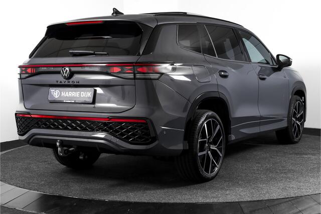 Volkswagen Tayron 1.5 eHybrid 272 PK R-Line Edition | Black Style Pakket | S/K-Panodak | Elek. Trekhaak | Dig. Cockpit | Adapt. Cruise | Stoel-+Stuurverw. | Camera | App. Connect | ECC | Elek. Klep | LM 20" | 5958