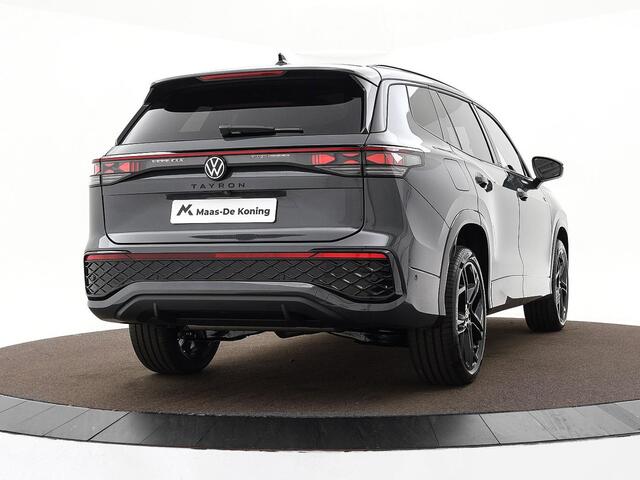 Volkswagen Tayron R-Line Edition 1.5 eHybrid 204 PK 6 versn. DSG · Black Style Pakket · Panoramaschuif-kanteldak · Trekhaak inklapbaar, met elektrische ontgrendeling, incl. aanhangermanoeuvreerhulp Trailer Assist · Voorraad OUTLET · Prijs is inclusief inruilpremie ·