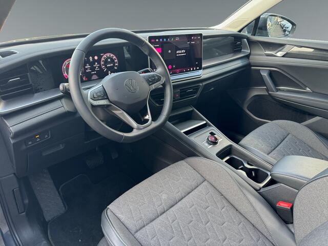 Volkswagen Tayron 1.5 150pk eTSI Life Edition 7p. Navigatie 'Discover' | Trekhaak inklapbaar | Voorstoelen verwarmbaar