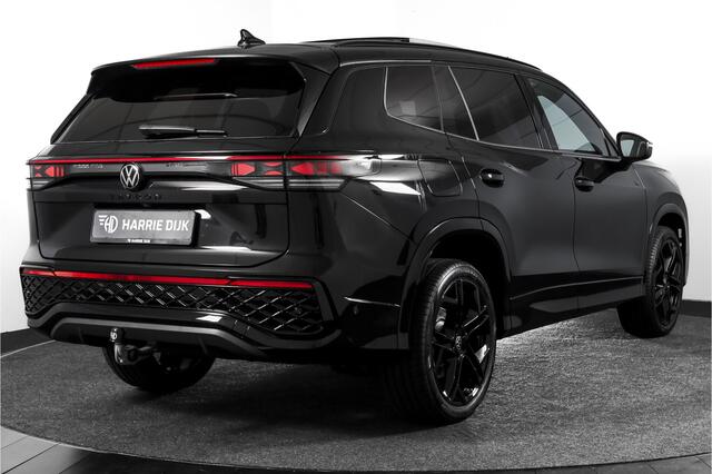 Volkswagen Tayron 1.5 eHybrid 272 PK R-Line Edition | Black Style | 15 inch Navi | Elek. Trekhaak | IQ Light | HUD | S/K-Panodak | Dig. Cockpit | Adapt. Cruise | Stoel-+Stuurverw. | 360 Camera | NAV + App. Connect | ECC | Elek. Klep | LM 20" | 9294