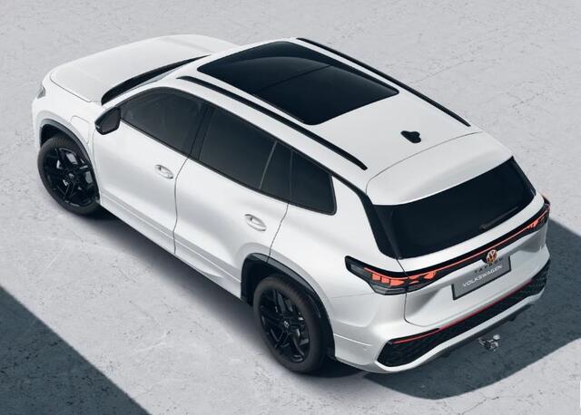 Volkswagen Tayron 1.5 eHybrid R-Line Edition !!!Profiteer ook van ¤ 4.000 inruilpremie!!!