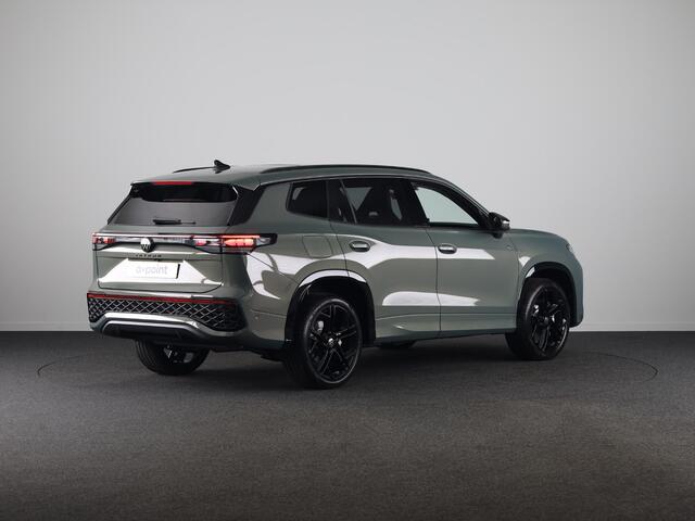 Volkswagen Tayron R-Line Edition 1.5 eHybrid 204 PK | Black Style | Trekhaak | Panoramadak |