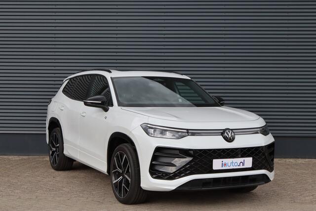 Volkswagen Tayron 1.5 eHybrid 272PK R-Line Black Style IQ.Light/Pano/Keyless/Camera/DCC/ACC/ Dodehoek/20"/Trekhaak wegkl.