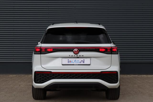 Volkswagen Tayron 1.5 eHybrid 272PK R-Line Black Style IQ.Light/Pano/Keyless/Camera/DCC/ACC/ Dodehoek/20"/Trekhaak wegkl.