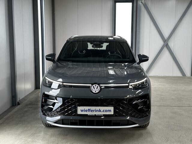 Volkswagen Tayron 1.5 eHybrid R-Line | Trekhaak-pakket | Navigatie-pakket | Stoel- & stuurverwarming