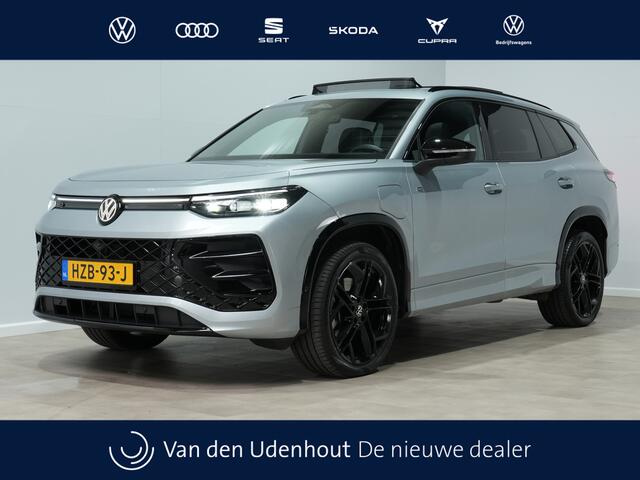 Volkswagen Tayron 1.5 eHybrid R-Line Ed. | Trekhaak | Panorama | Black-Style | IQ.Drive | 20"lm