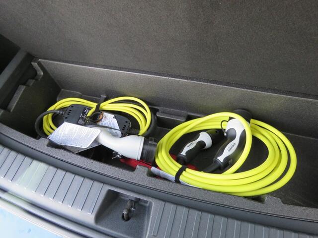 Volkswagen Tayron 1.5 eHybrid 204pk / Trekhaak / IQ Light / Stoel + stuur verw. / Camera / FABRIEKS garantie
