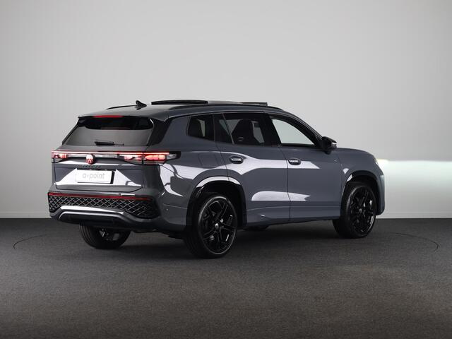 Volkswagen Tayron R-Line Edition 1.5 eHybrid 150 kW / 204 PK SUV 6 v Panoramadak | Trekhaak | 360 camera