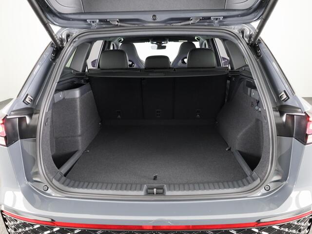 Volkswagen Tayron R-Line Edition 1.5 eHybrid 150 kW / 204 PK SUV 6 v Panoramadak | Trekhaak | 360 camera