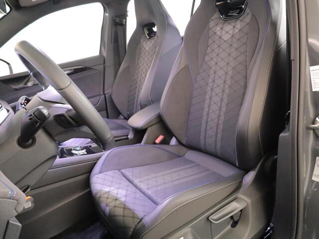 Volkswagen Tayron 1.5 eHybrid R-Line Edition 204 pk Automaat (DSG) | Verlengde garantie | Navigatie | Panoramadak | Trekhaak (wegklapbaar) | Parkeersensoren (Park assist) | Rondomzicht camera | R-Line |