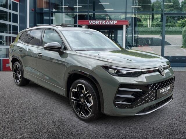 Volkswagen Tayron 1.5 eTSI R-LINE 7PERS. TREKHAAK/LEDER/CAMERA/PANO-DAK/ELEK-KLEP/ACC/HUD/STOELVERW