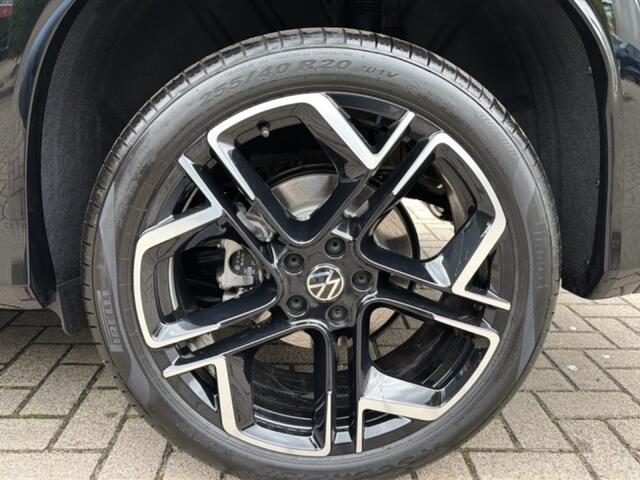Volkswagen Tayron 1.5 eTSI R-LINE 7PERS. TREKHAAK/LEDER/CAMERA/PANO-DAK/ELEK-KLEP/ACC/HUD/STOELVERW
