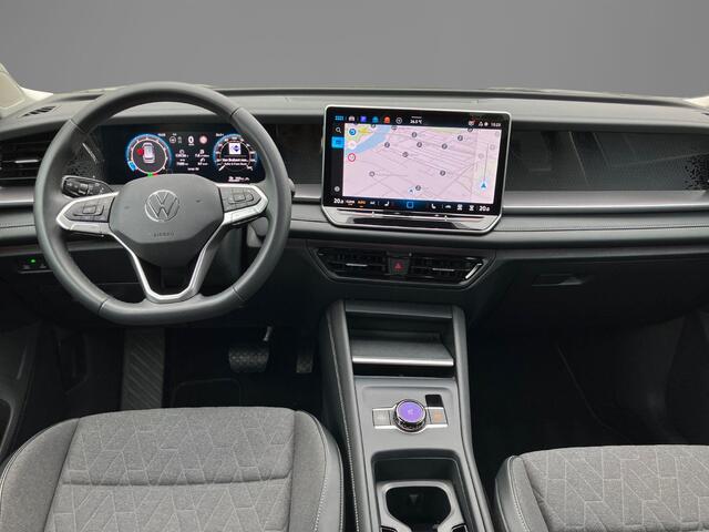 Volkswagen Tayron 1.5eTSI/150PK Life 7p DSG · Navigatie · Trekhaak · 360°Camera + Parkeersensoren · Apple/Android · Garantie t/m 21-07-2027