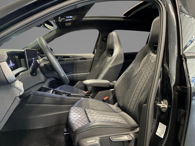 Volkswagen Tayron 1.5 272pk DSG eHybrid R-Line Edition · Panoramadak · 360 Camera · Wegklapbare Trekhaak · Dodehoek Detectie · 20'' Inch · Garantie t/m 03-11-2029 of 100.000km