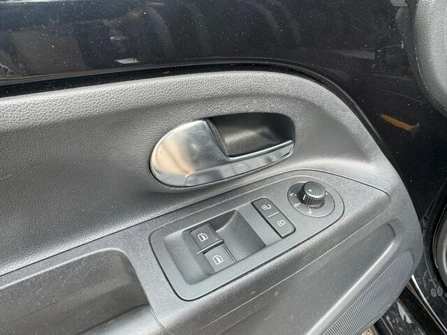Volkswagen UP! 1.0 BMT high up - 1e eigenaar | Airco | Cruise control | Smartphone integratie |