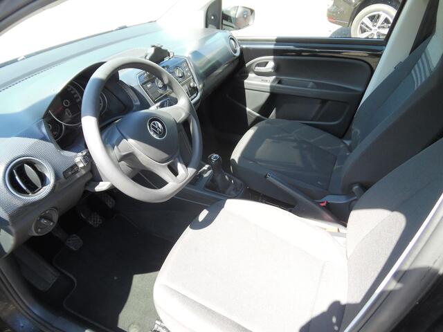 Volkswagen UP! 1.0 move up auto word nog wel meegereden