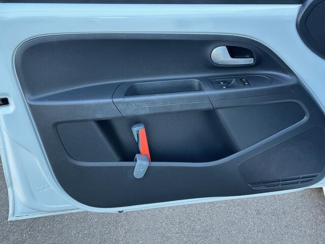 Volkswagen UP! 1.0 BMT move up! 5-deurs | Airco | Bluetooth | Rijklaar incl. 1 jaar Bovag garantie
