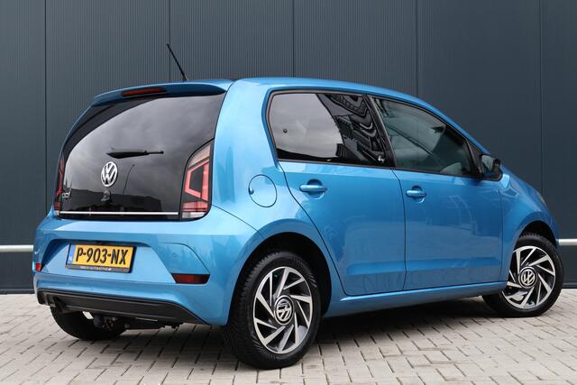 Volkswagen UP! 1.0 TSI High up! 140pk! | Stoelverwarming | Camera | Trekhaak | Lichtmetaal | Bluetooth