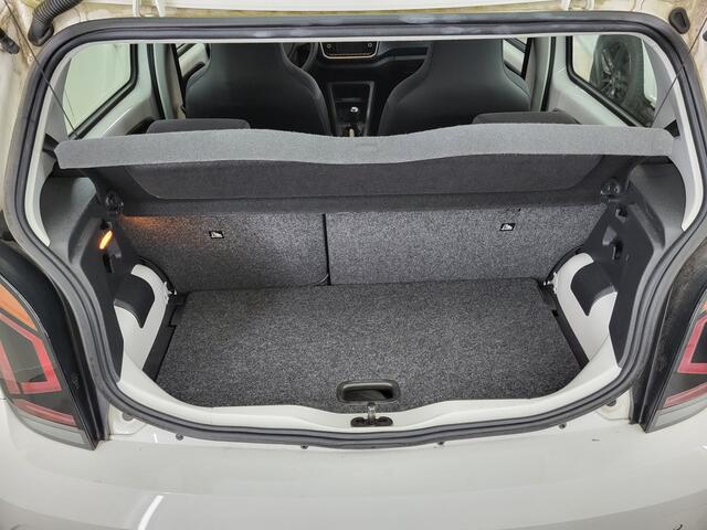 Volkswagen UP! 1.0 BMT move up! | Verwacht | PDC | Cruise | 4-seizoen banden |