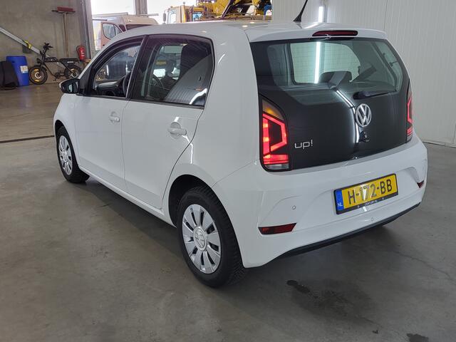 Volkswagen UP! 1.0 BMT move up! | Verwacht | PDC | Cruise | 4-seizoen banden |