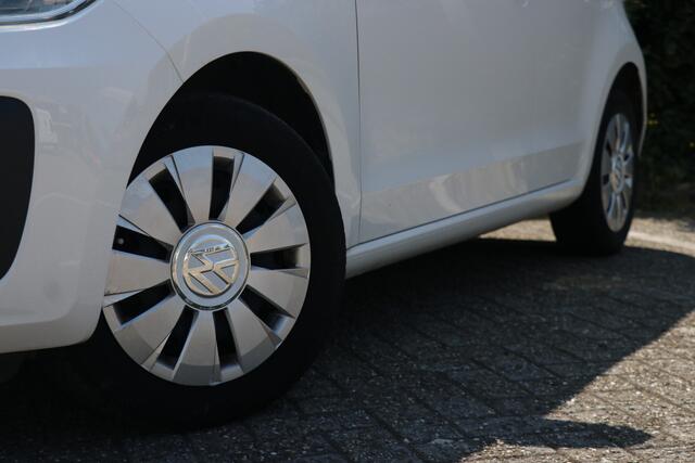 Volkswagen UP! 1.0 BMT move up!