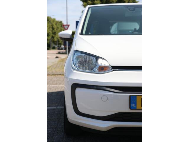 Volkswagen UP! 1.0 BMT move up!