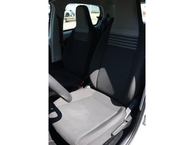 Volkswagen UP! 1.0 BMT move up!