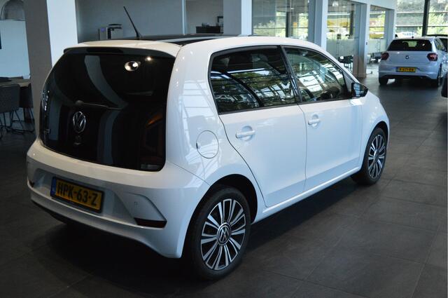 Volkswagen UP! 1.0 Black Style clima cruise pdc camera lichtmetaal 16 inch !!