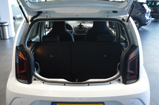 Volkswagen UP! 1.0 Black Style clima cruise pdc camera lichtmetaal 16 inch !!