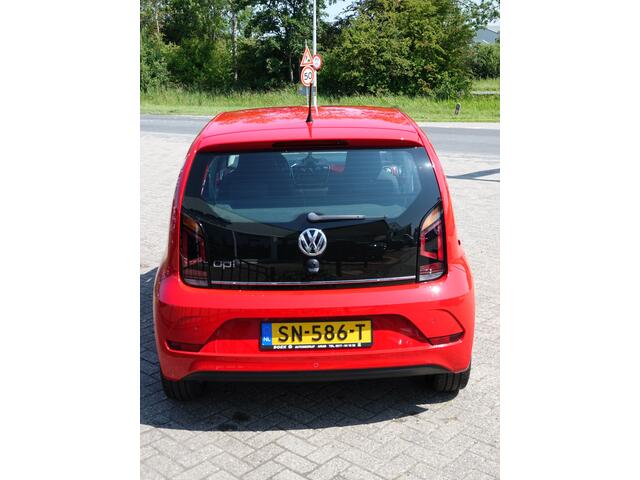 Volkswagen UP! 1.0 BMT high up! LMV | CRUISE | PARKEERSENSOREN | AIRCO