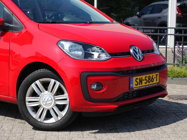 Volkswagen UP! 1.0 BMT high up! LMV | CRUISE | PARKEERSENSOREN | AIRCO