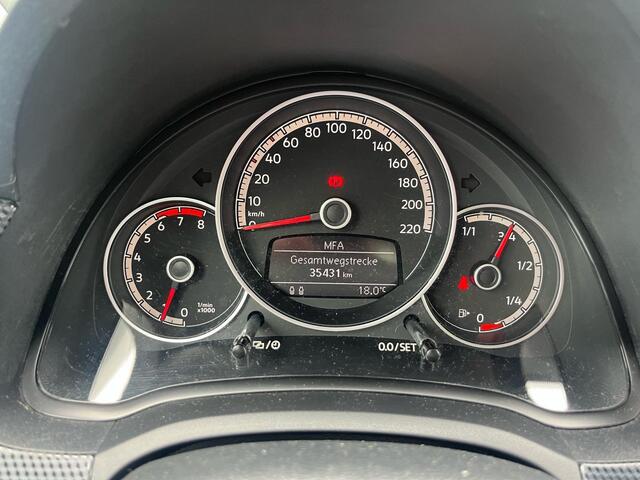 Volkswagen UP! 1.0 BMT move up! 60pk Metaal lak | Airco | 5 deurs | Nette auto | Bluetooth