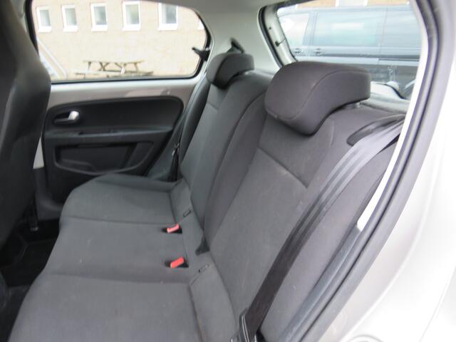 Volkswagen UP! 1.0 BMT move up! Executive Comfort * Rijklaarprijs incl. garantie * Camera * Parkeersensoren * DAB+ * Airco