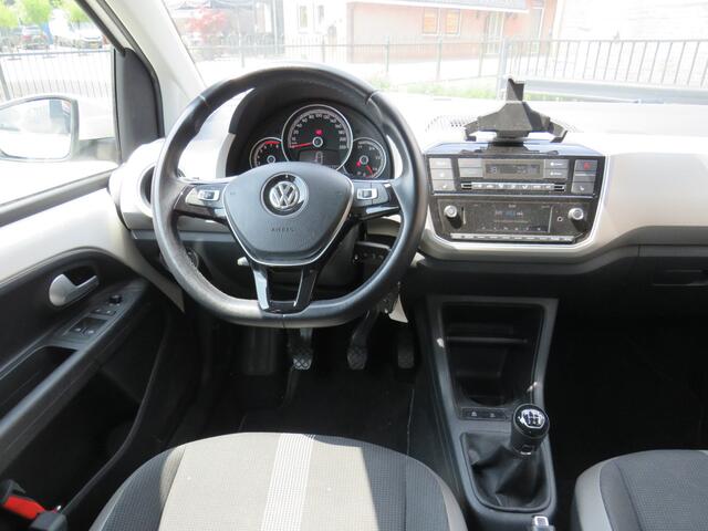 Volkswagen UP! 1.0 BMT high up! Executive * Rijklaarprijs incl. garantie * Clima * Stoelverwarming * Parkeersensoren * DAB+