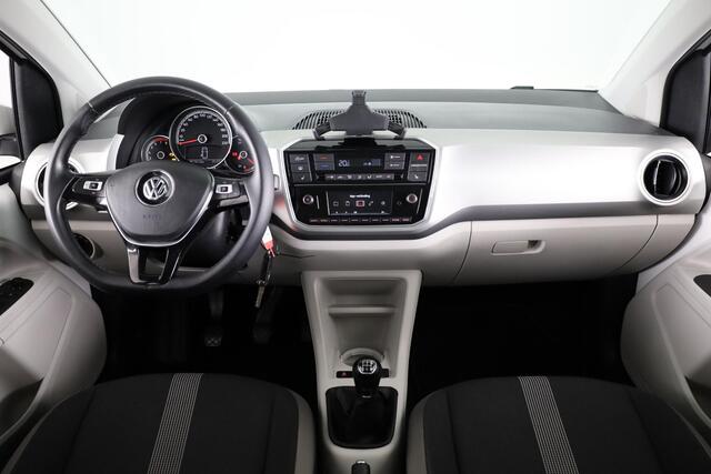 Volkswagen UP! 1.0 BMT high up! | Schuif/Kantel dak | Parkeer Sensoren achter | Achteruitrij Camera | Navigatie via App |