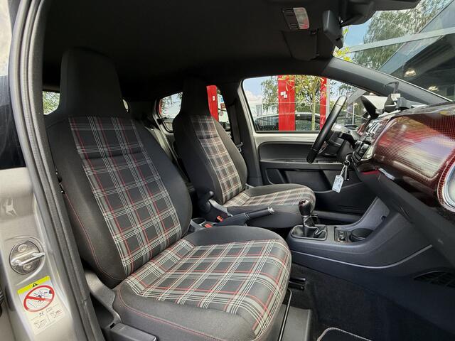 Volkswagen UP! 1.0 TSI GTI 116PK *!* NAVI/ BEATS/ 17 INCH/ CRUISE/ STOELVERWARMING *!*