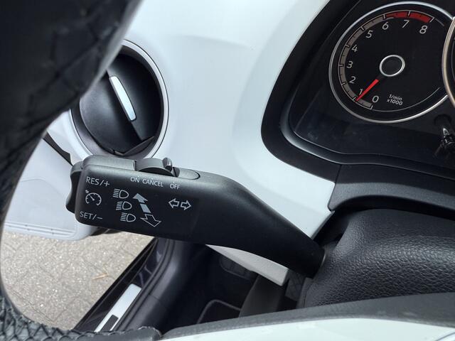Volkswagen UP! 1.0 BMT up! beats Camera/Stoelwarm/BEATS AUDIO