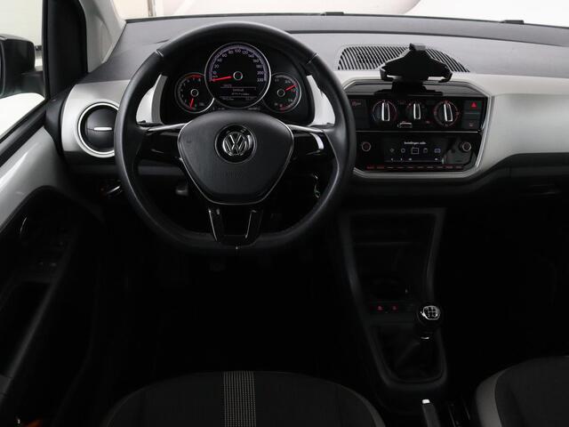 Volkswagen UP! 1.0 BMT high up! | Cruise control | Airco | Bleutooth | LMV 15 inch | Parkeersensoren achter | Radio | LED dagrijverlichting