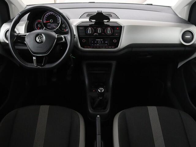 Volkswagen UP! 1.0 BMT high up! | Cruise control | Airco | Bleutooth | LMV 15 inch | Parkeersensoren achter | Radio | LED dagrijverlichting