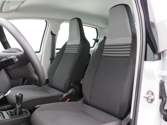 Volkswagen UP! 1.0 | Airco | Stoelverwarming | Cruise Control | Camera | 52.263 Km!!