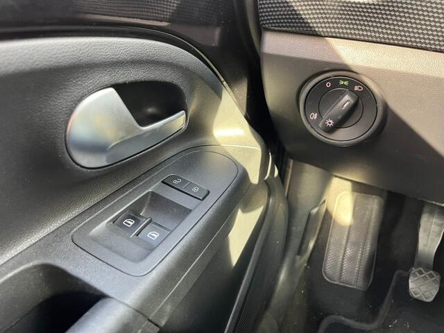 Volkswagen UP! 1.0 5-Deurs Led Airco bj2021